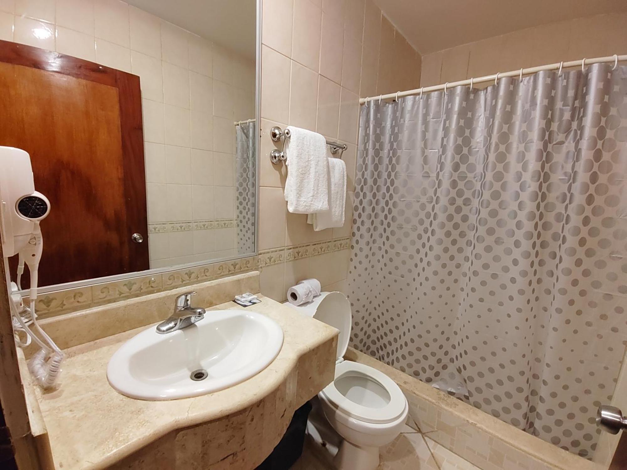קורוזאל Princess Hotel And Casino Free Zone מראה חיצוני תמונה